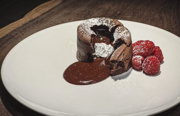 Σοκολατένιο Fondant ή Lava Cake ή Mi-cuit au Chocolat Λάμπρος Βακιάρος